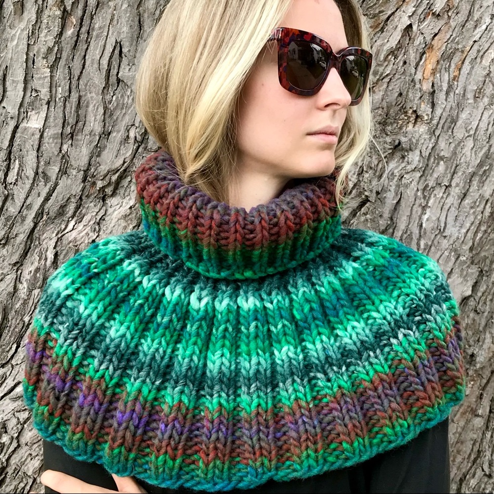Handmade Turtleneck Infinity Style Caplet Shawl (K57-18H) New Without Tags - Picture 6 of 9